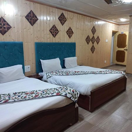 Srinagar Group Of Hotels Exterior photo
