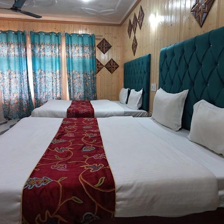 Srinagar Group Of Hotels Exterior photo